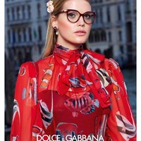 Kitty Spencer tergabung dalam Storm Management, agensi yang menaungi nama-nama model papan atas seperti Kate Moss, Cara Delevingne, Jourdan Dunn hingga Cindy Crawford. Foto: Instagram/@kitty.spencer