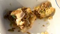 Hii.. Pria Ini Temukan Kuku Palsu Dalam Burger yang Dibeli