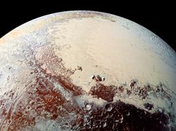 Potret Pluto, Mantan Planet yang Ternyata Terbentuk dari Komet