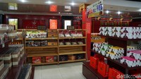Selain permen goji berry, ada aneka produk lainnya yang bisa traveler bawa pulang sebagai oleh-oleh. (Wahyu/detikTravel)