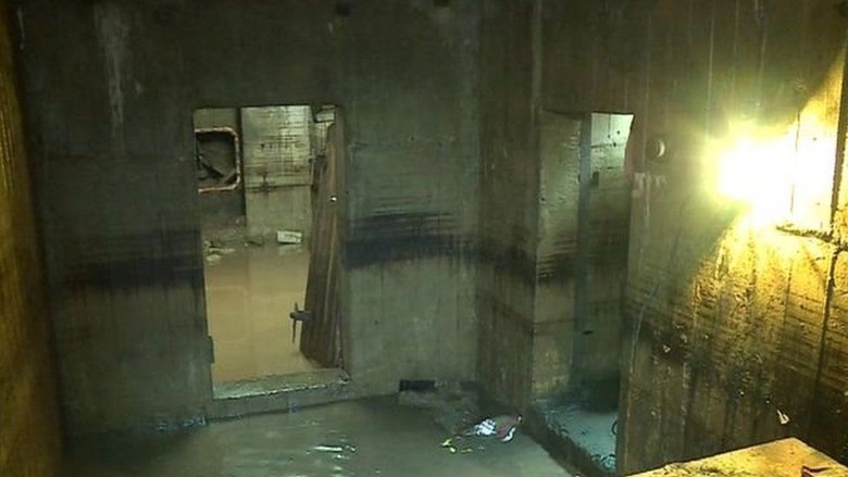 Ruang Bawah Tanah Era PD II Ditemukan di Kebun Rumah Warga Inggris Ruang Bawah Tanah Era PD II Ditemukan di Kebun Rumah Warga Inggris