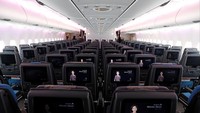 Anda juga bisa melipat tempat tidur ke atas untuk memperluas ruangan. Di dalam kamar juga ada TV layar sentuh berukuran 32 inchi. Istimewa/Reuters