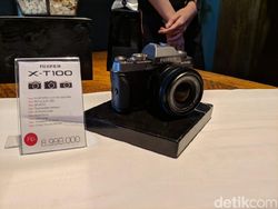 Penampakan Fujifilm X-T100 Bergaya Retro