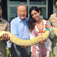 Yen Kuok sangat bangga pada ayahnya. Bukan hanya karena Robert Kuok menjadi orang terkaya di Malaysia dengan jumlah kekayaan mencapai Rp 202 triliun, tapi bagaimana sang ayah telah menjadi pahlawan untuknya dan banyak orang. Foto: dok. Instagram