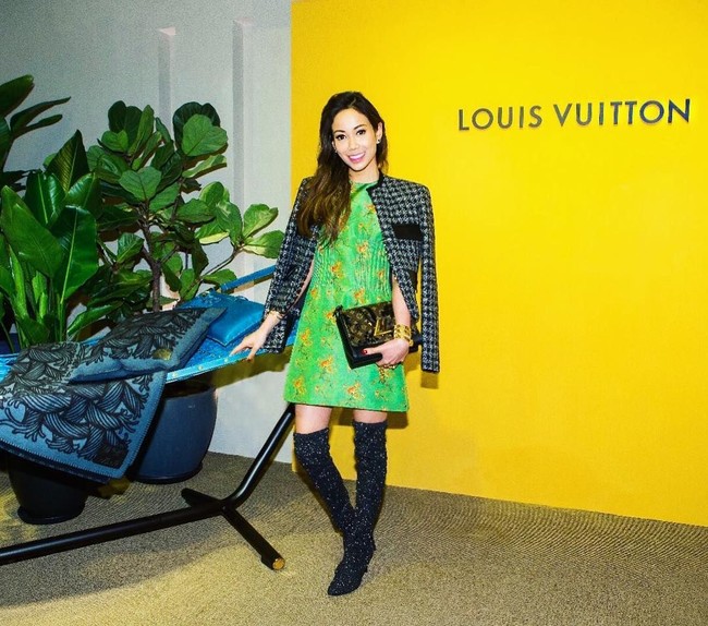 Yen Kuok dikenal sebagai pribadi yang pintar dan down to earth. Neneknya mendidiknya bukan sebagai anak yang terlahir dengan kemewahan. “Nenekku tidak ingin kami dibesarkan seperti seorang princess,” ujarnya. Foto: dok. Instagram