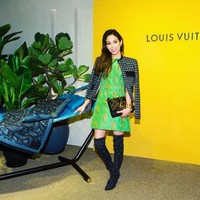 Yen Kuok dikenal sebagai pribadi yang pintar dan down to earth. Neneknya mendidiknya bukan sebagai anak yang terlahir dengan kemewahan. “Nenekku tidak ingin kami dibesarkan seperti seorang princess,” ujarnya. Foto: dok. Instagram