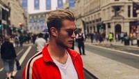 Meskipun berasal dari Jerman, Karius tentunya hidup di Inggris. Ia juga sering melancong di sana, salah satunya tempat di London ini (lorisk21/Instagram)