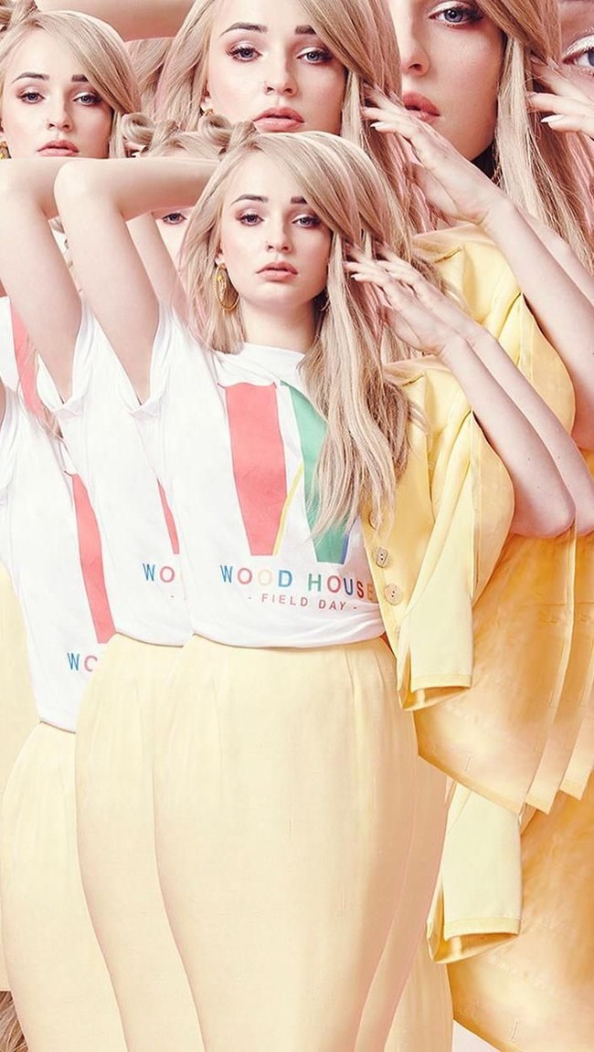 Penyanyi 25 tahun itu mengaku menjadi transgender di usia yang masih sangat muda. Kim menjalani operasi trans seksual di usia 16 tahun.  Foto: dok. Instagram