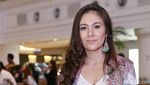Makeup Simple Wulan Guritno yang Kian Cantik