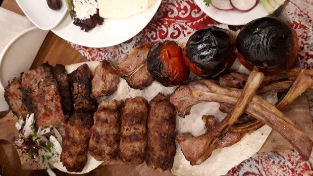 Lule kabab, tike kabab dan antrikot, menu daging bakar khas Azerbaijan (Nograhany WK/detikcom)