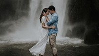 Belum lama ini Adzana Bing Slamet dan Rizky Alatas melakukan foto prewedding. Foto: Dok. Instagram/adzanabs