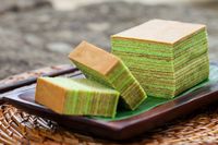 Kue-kue hingga Ketupat Berlauk Komplet Buat Sajian di Hari Raya