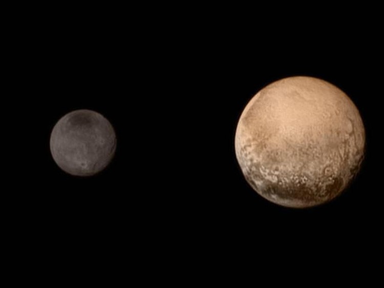 Potret Pluto, Mantan Planet yang Kini Cuma Komet Potret Pluto, Mantan Planet yang Kini Cuma Komet