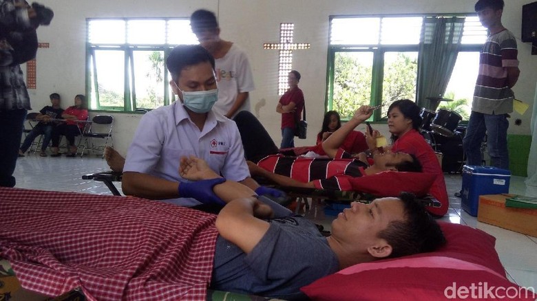 Siasati Stok Darah Turun, PMI Semarang Donor Darah di Gereja Siasati Stok Darah Turun, PMI Semarang Donor Darah di Gereja