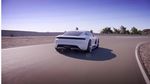 Adam Levine dan Mobil Listrik