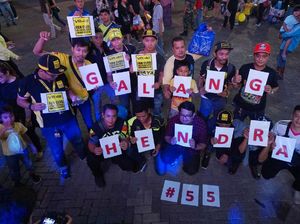 Ramai-ramai Dukung Aksi Pebalap Galang di Inggris
