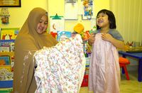 Kirana dan ibunya Retno Hening.