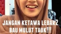 Kalau orangnya cantik, bau mulut enggak jadi masalah? (Foto: Internet)