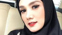 Netizen pun langsung membanjiri jejaring media sosial istri Ahmad Dhani itu dengan komentar pedas. Dok. Instagram/mulanjameela1