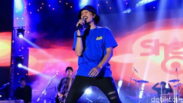 Aura Kasih Menikah hingga Steve Emmanuel Ditangkap karena Narkoba