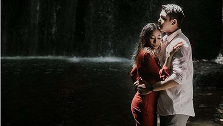 Mesranya Adzana Bing Slamet dan Rizky Alatas saat Prewedding
