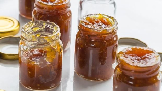 519049064 Sliced Pineapple on Chopping Board