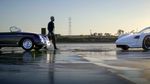Adam Levine dan Mobil Listrik