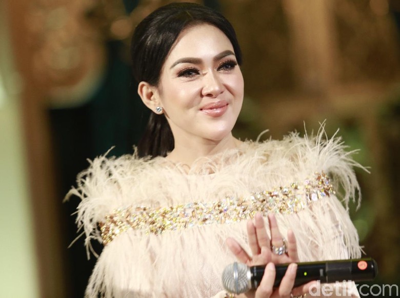 Syahrini Foto: Palevi S/detikHOT Syahrini Foto: Palevi S/detikHOT