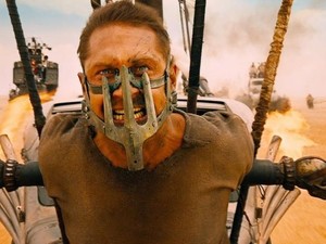 Banyak Keganjilan, 10 Film Hollywood Ini Konon Dikutuk