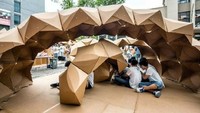 Kardus biasanya hanya dijadikan bahan pengemasan. Istimewa/Boredpanda.