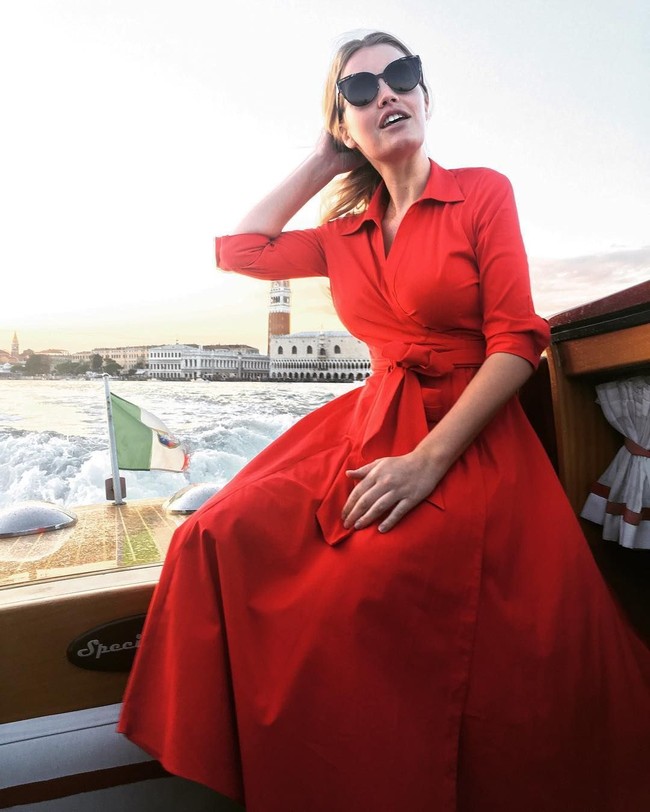 Dari postingan Instagram-nya, Kitty terlihat sangat menyukai traveling. Ia kerap mengunggah foto-foto liburannya dan membagikannya ke 280 ribu follower di Instagram. Foto: Instagram/@kitty.spencer