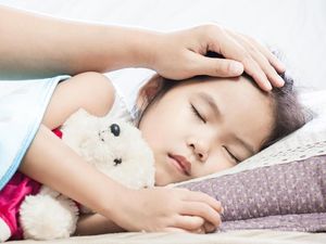 6 Tips Membangunkan Anak untuk Sahur Ramadhan 2023