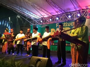 Kompaknya Alunan Musik Bambu di Festival Patrol Banyuwangi