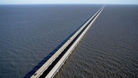 Lake Pontchartrain Causeway-Amerika. Tol yang dibuka sekitar tahun Rp 1956 memiliki panjang 38,4 km dengan investasi US$ 30,7 juta Istimewa/flavorverse.com