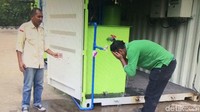 Air pengolahan limbah tinja menggunakan teknologi PAL-Andrich Tech System direkomendasikan untuk utilitas. Bahkan air ini dipakai untuk mencuci muka bagi petugas yang bekerja di Instalasi Pengolahan Lumpur Tinja. (Foto: Yulida/detikcom)