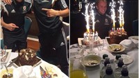 Bernama lengkap Gareth Frank Bale (30) dengan ciri khas kuncir di atas kepala ini selalu ceria. Kali ini makan enak dengan Jonniesta, temannya yang berulangtahun.Foto: Instagram @garethbale11