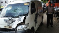 Kendaraan Daihatsu Granmax B 9658 UCQ yang dikemudikan Masti Rinaldi Hutagaol melaju dari arah barat ke timur di Jalan Perintis Kemerdekaan tepatnya di dekat Bermis di jalur cepat menabrak pejalan kaki Kamsah yang sedang menyapu jalan di kiri jalan, kata Kanit Laka Lantas Jakarta Utara AKP Sigit Purwanto kepada detikcom, Selasa (29/5/2018). (Foto: dok. Laka Lantas Jakarta Utara)