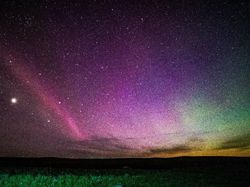 Aurora di Bumi vs di Luar Angkasa, Cantik Mana?