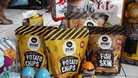 Wah Shaka dapat banyak oleh-oleh dari luar negeri nih. Nggak mau bagi-bagi? Foto: instagram @adenbajaj