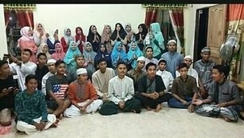 Saking susahnya ngumpulin orang bukber udah kayak ngumpulin tujuh bola naga di kartun Dragon Ball. Foto: istimewa