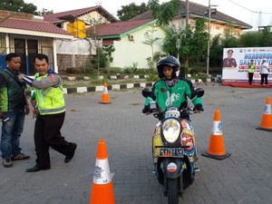 Saat Driver Ojek Online Diajak Ngabuburit Safety Riding
