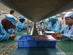 Berkunjung ke Pabrik Advan, Ponsel Made in Semarang