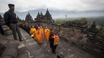 Melihat Ritual Waisak di Candi Borobudur