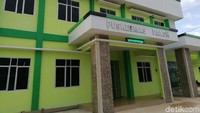 September 2017 lalu Kementerian Kesehatan (Kemenkes) RI mencanangkan program perbaikan bagi 124 puskesmas yang berada di daerah terpencil, perbatasan, dan kepulauan. (Foto: dok. pribadi Puskesmas Paloh Kalbar) 
