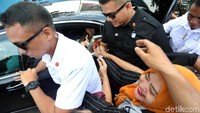 Kedatangan Jokowi disambut antusias saat menghadiri acara Pengkajian Ramadan yang digelar PP Muhammadiyah, di Kampus Uhamka.