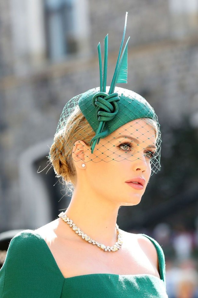 Lady Kitty Spencer sempat menjadi sorotan saat menghadiri pernikahan Pangeran Harry dan Meghan Markle. Dia adalah keponakan dari mendiang Putri Diana. Foto: Dok. Getty Images