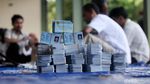 e-KTP Rusak yang Tercecer di Bogor Dipotong