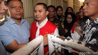 Mereka akan menjalani sidang vonis atas perbuatannya yang merugikan puluhan ribu calon jemaah yang gagal berangkat umrah.