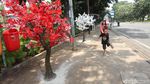 Hiasan Pohon Lampu Percantik Jalan Thamrin