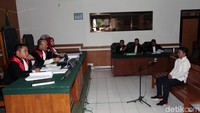 Adik Anniesa Hasibuan itu divonis 15 tahun penjara.